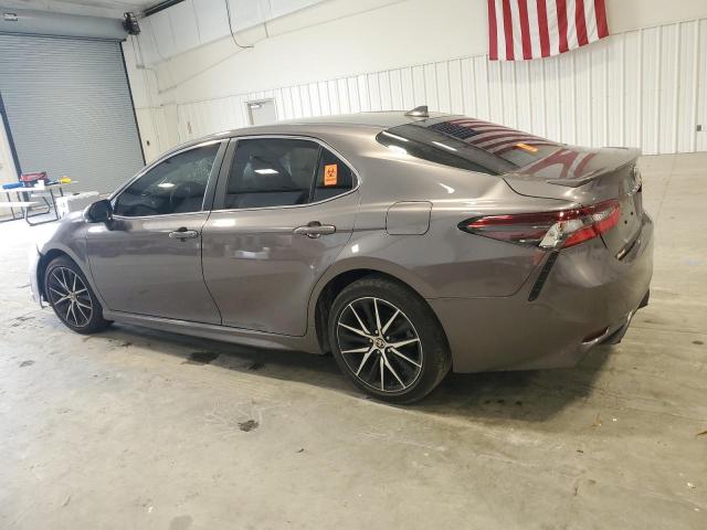 VIN 4T1G11AKXNU017837 2022 Toyota Camry, SE no.2