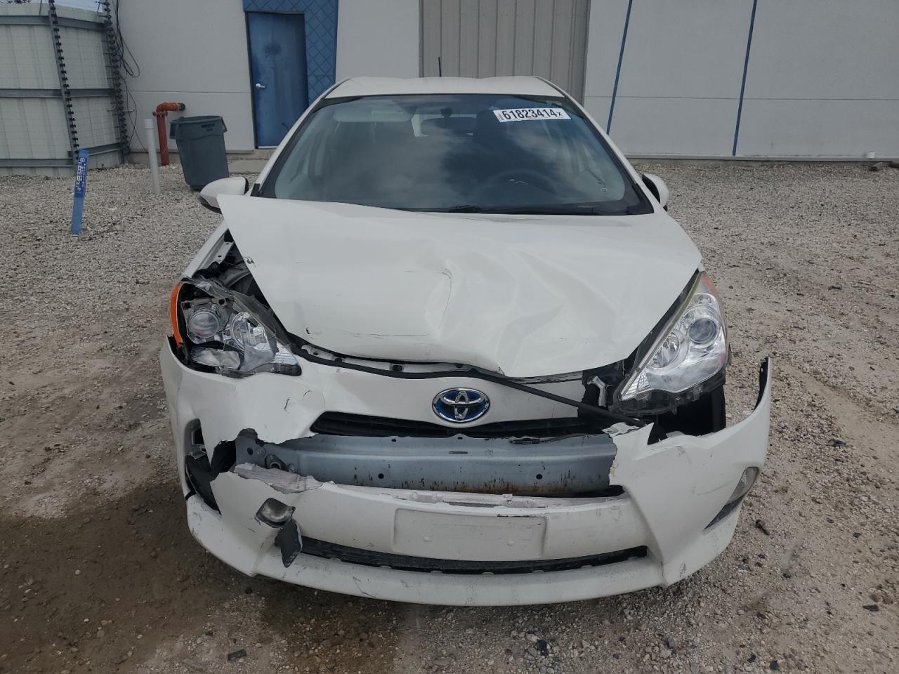 JTDKDTB36E1083960 2014 Toyota Prius C