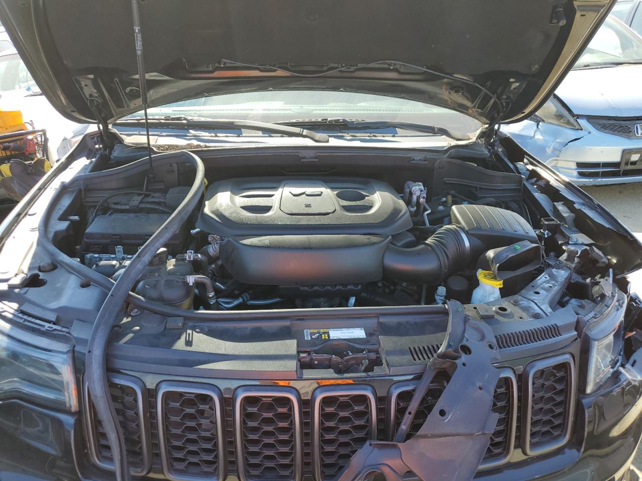 1C4RJFCG6KC655233 2019 Jeep Grand Cherokee Overland