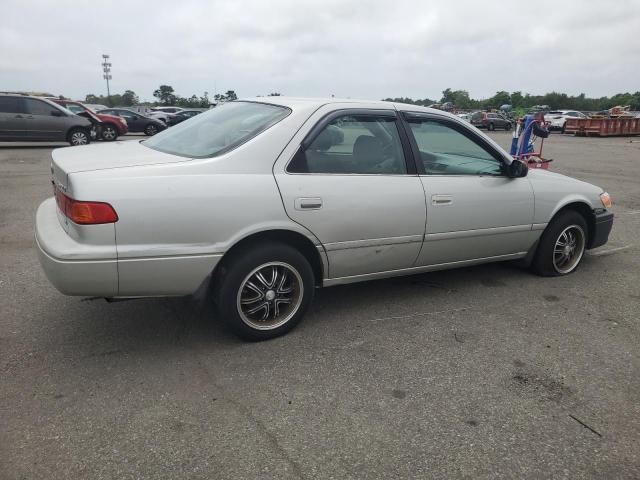 2000 Toyota Camry Le VIN: 4T1BF22K4YU113175 Lot: 61711624