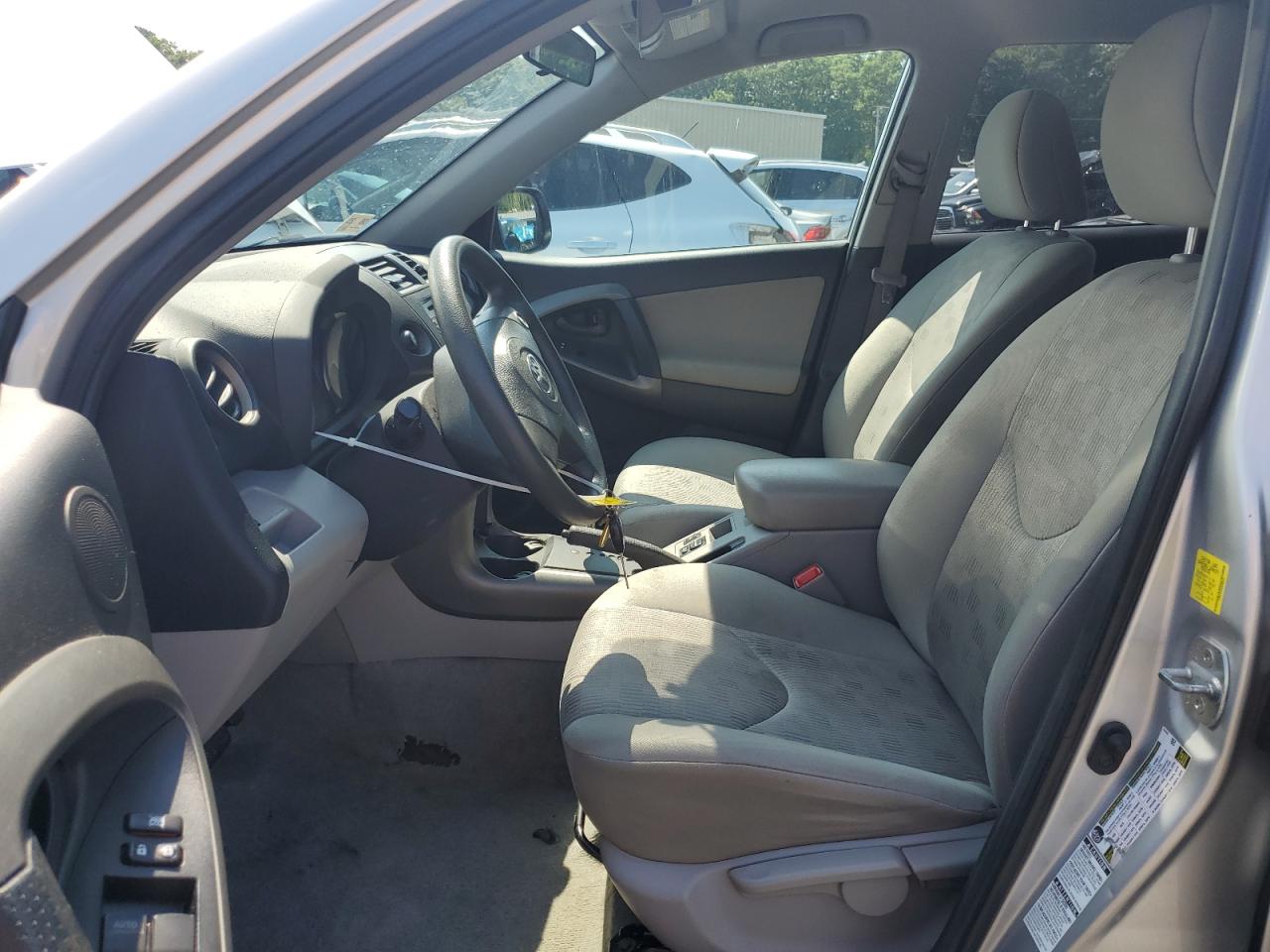 2T3BF4DV2AW058211 2010 Toyota Rav4