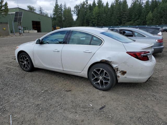 VIN 2G4GL5EX0H9185575 2017 Buick Regal, Sport Touring no.2