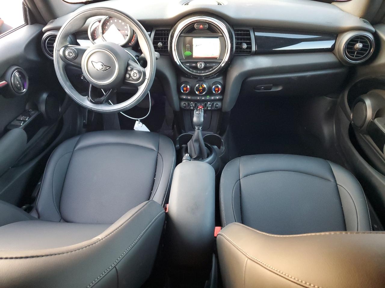 2019 Mini Cooper vin: WMWWG5C56K3H08023