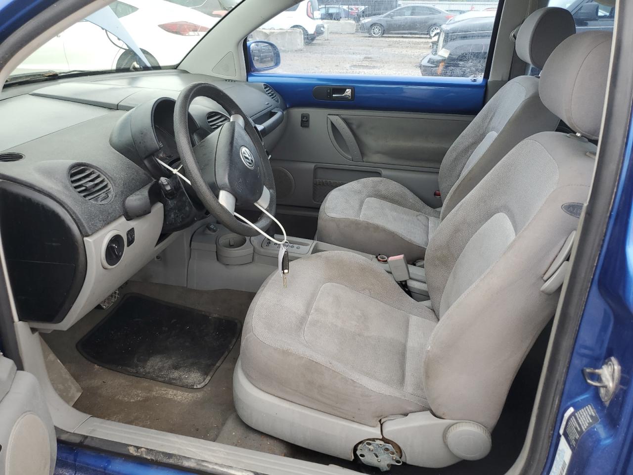 3VWBK21C33M423712 2003 Volkswagen New Beetle Gl