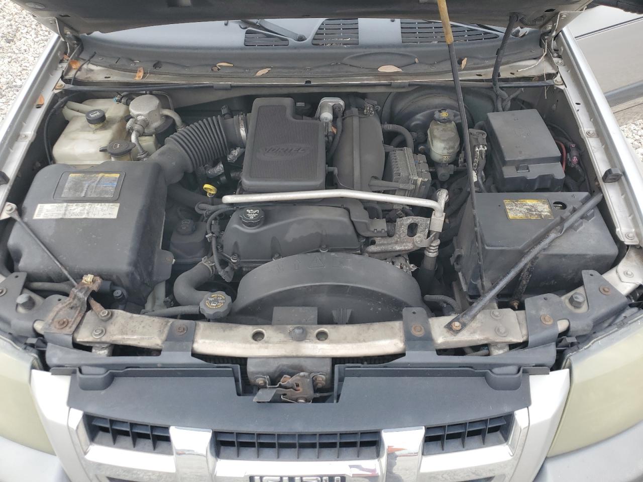 4NUET16S846702439 2004 Isuzu Ascender S