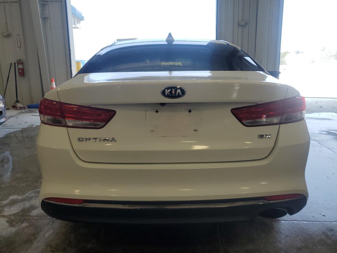 5XXGU4L37GG068949 2016 Kia Optima Ex