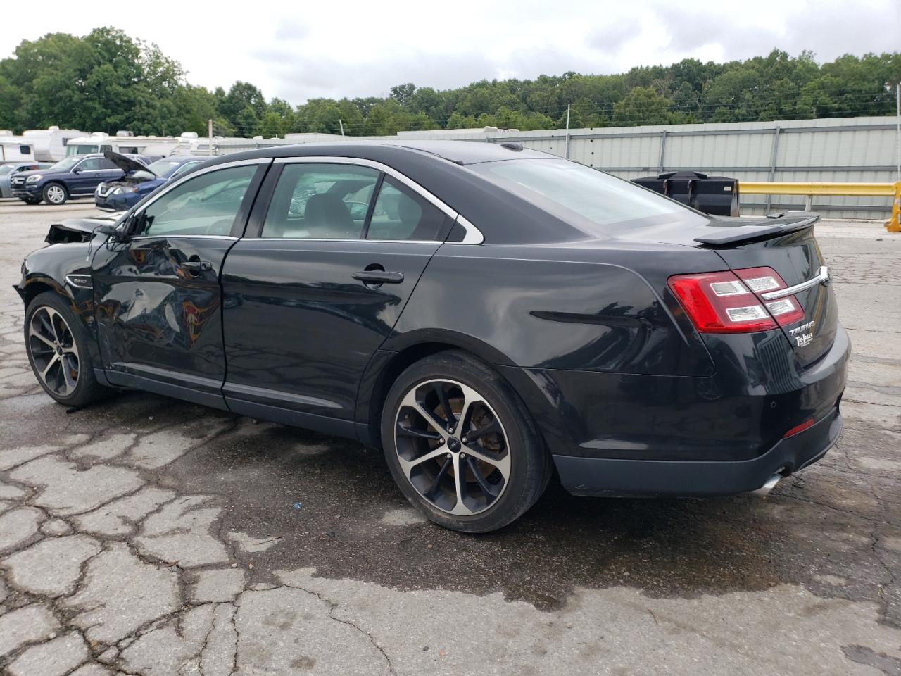 Lot #2699062873 2015 FORD TAURUS SHO