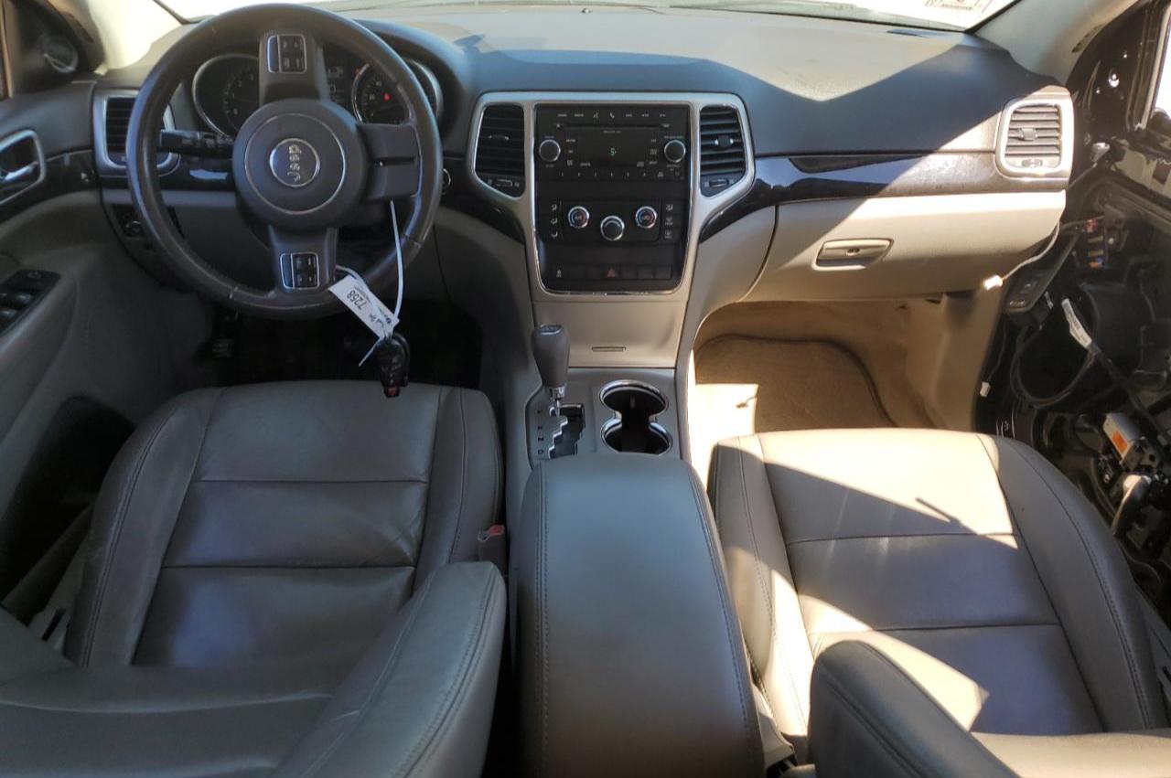 1J4RR4GG2BC552361 2011 Jeep Grand Cherokee Laredo