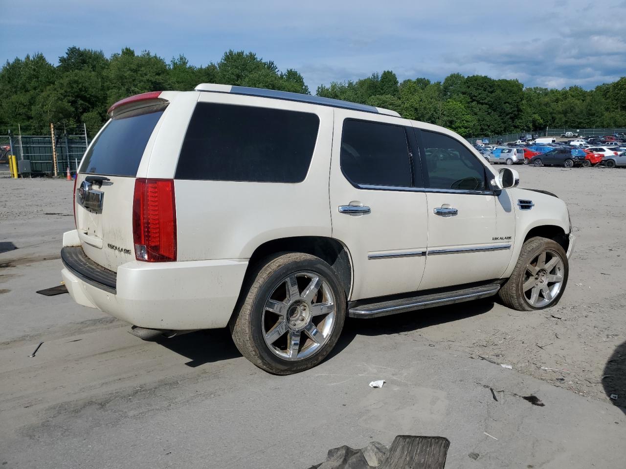 2013 Cadillac Escalade Luxury vin: 1GYS4BEF5DR177046