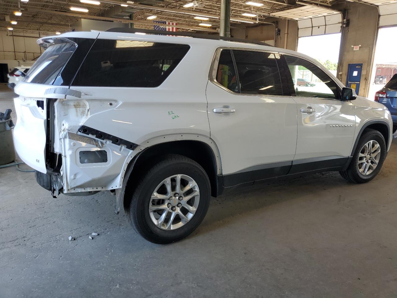 1GNEVHKW3MJ109681 2021 Chevrolet Traverse Lt