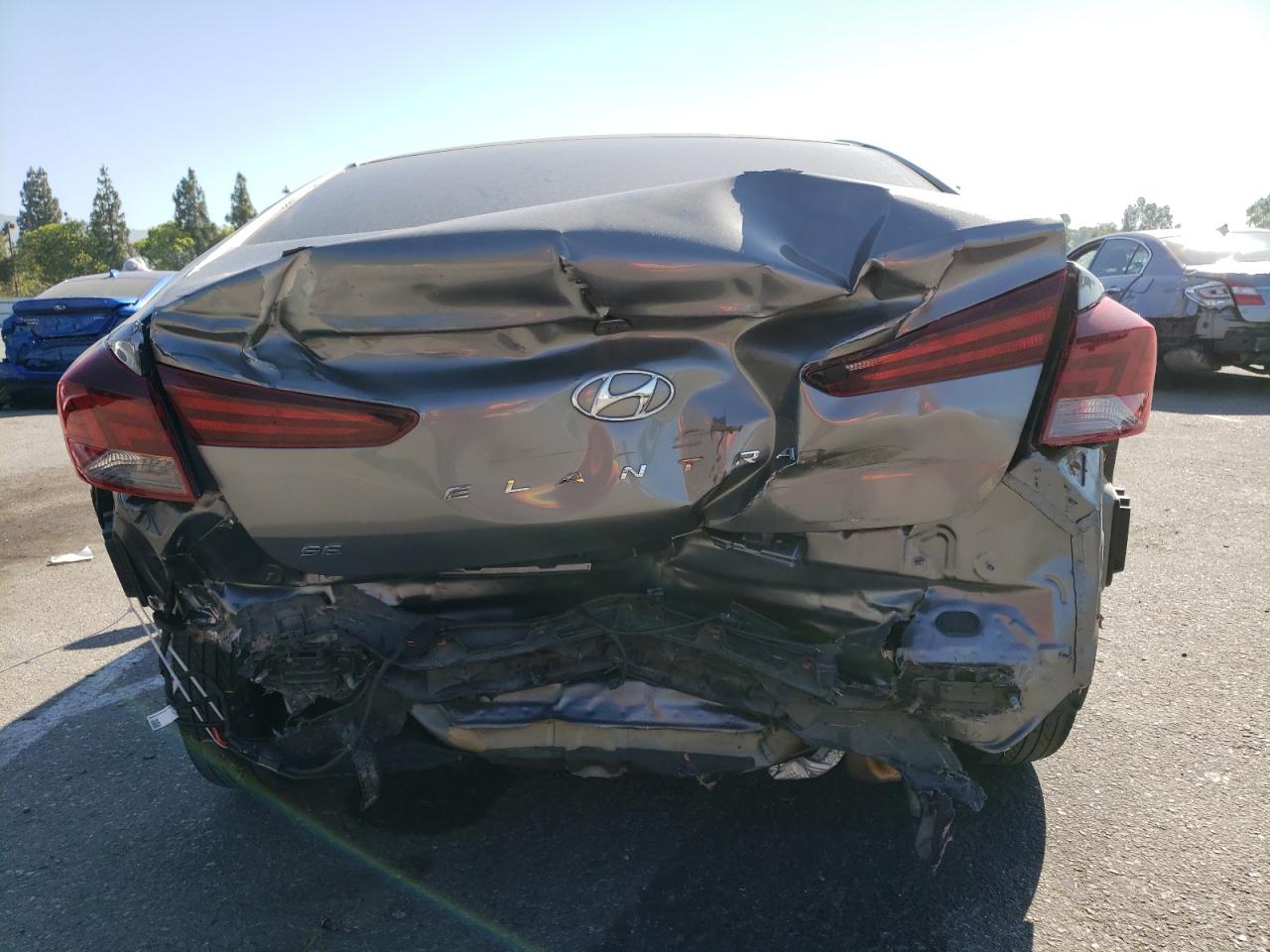 5NPD74LF2KH438982 2019 Hyundai Elantra Se