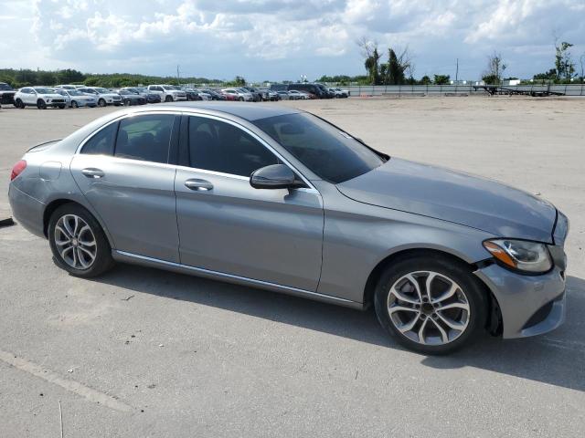 VIN 55SWF4JB3GU107585 2016 Mercedes-Benz C-Class, 300 no.4