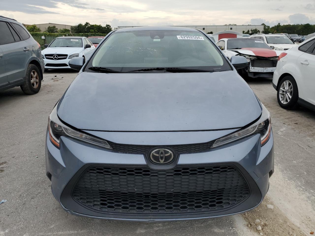 2020 Toyota Corolla Le vin: JTDEPRAE6LJ049704