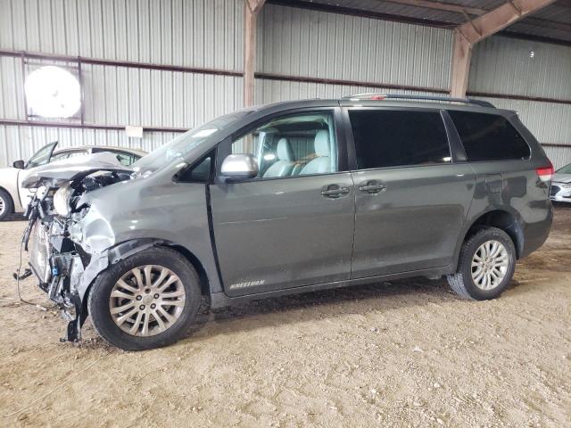 VIN 5TDYK3DC9ES470017 2014 Toyota Sienna, Xle no.1