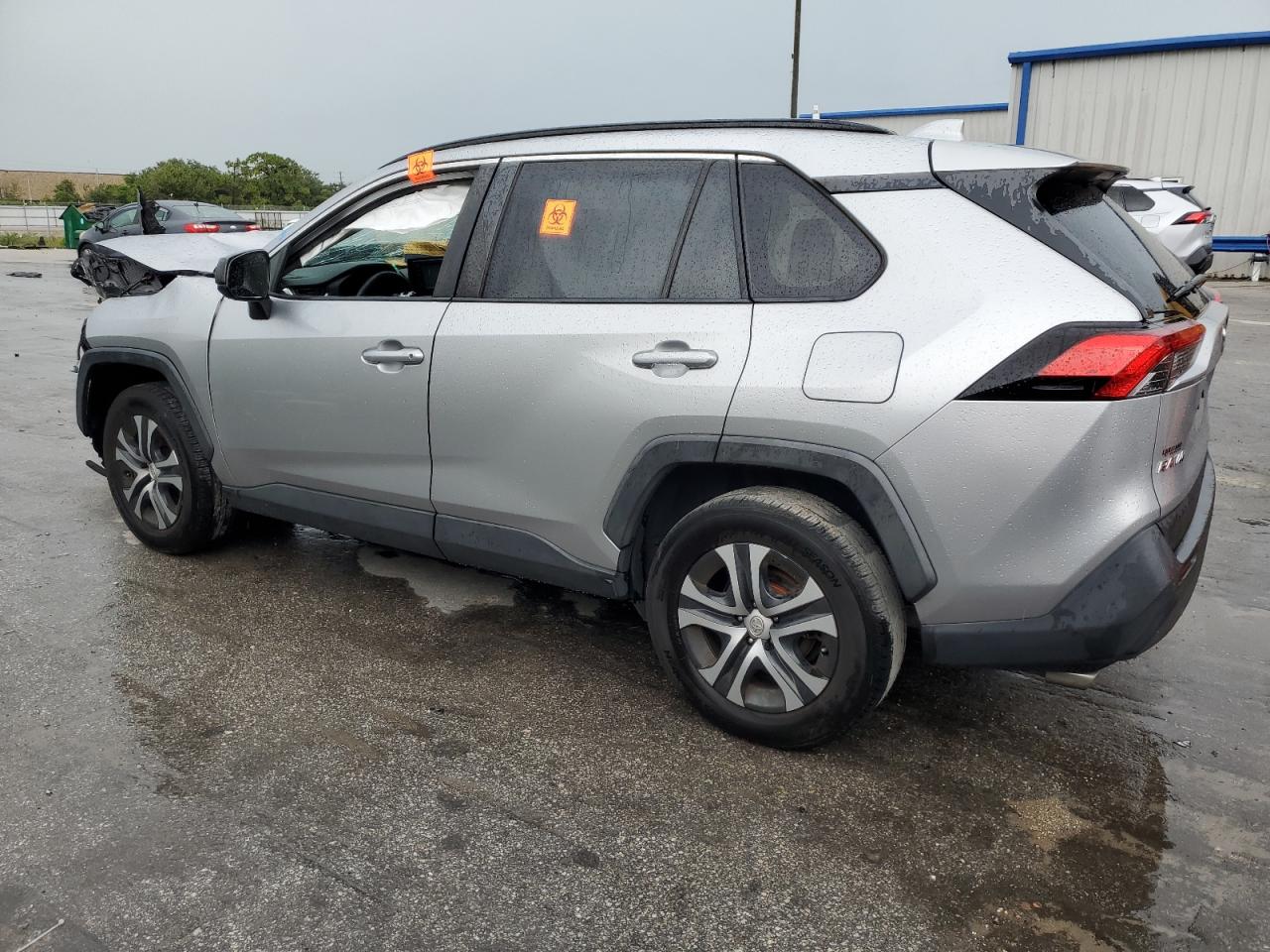 2019 Toyota Rav4 Le vin: JTMF1RFV6KJ014593