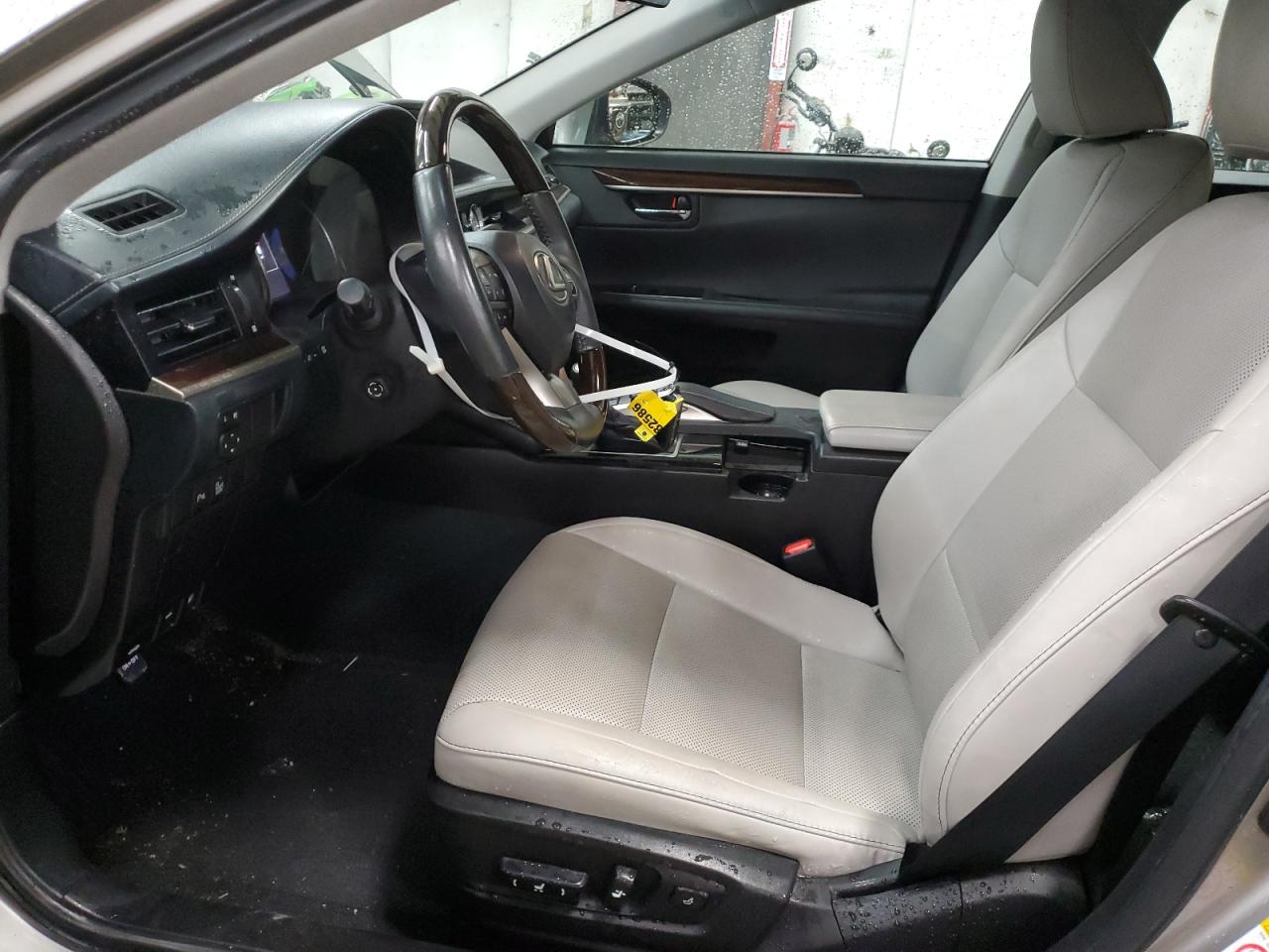 58ABK1GG8GU026400 2016 Lexus Es 350