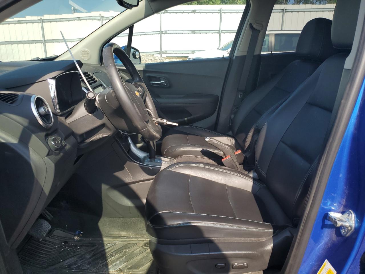 KL7CJNSB7FB099898 2015 Chevrolet Trax Ltz