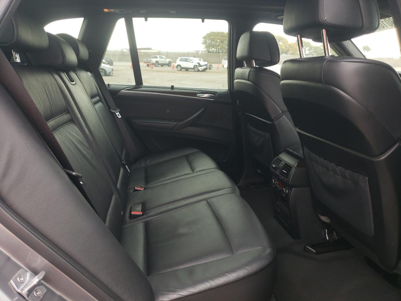 5UXZV8C55D0C16965 2013 BMW X5 xDrive50I