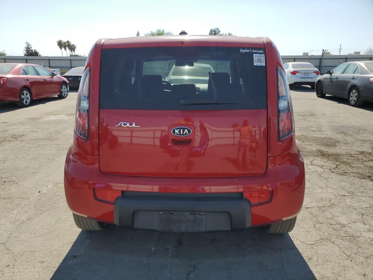 KNDJT2A23A7107172 2010 Kia Soul +