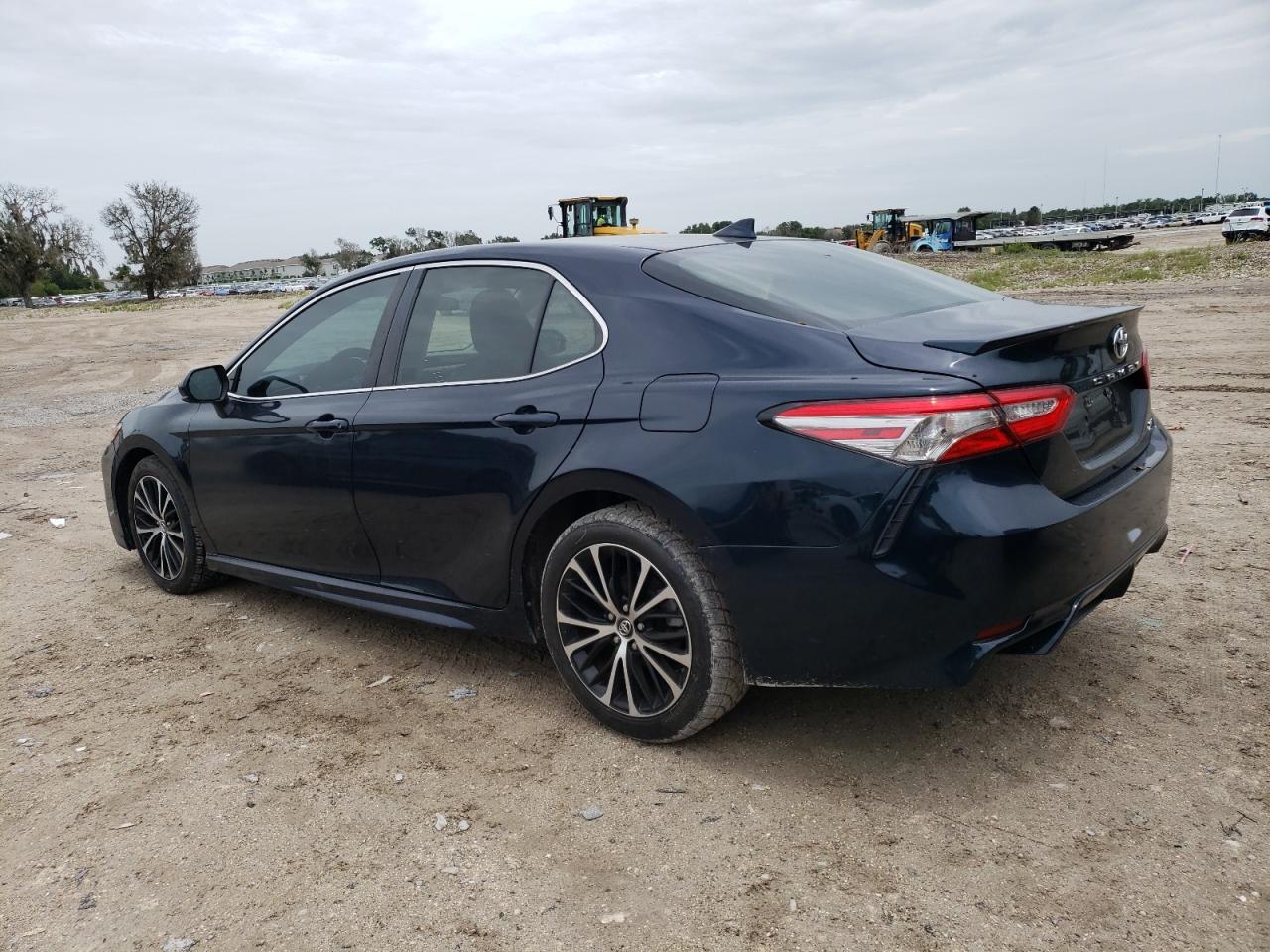 4T1B11HK3KU294275 2019 Toyota Camry L