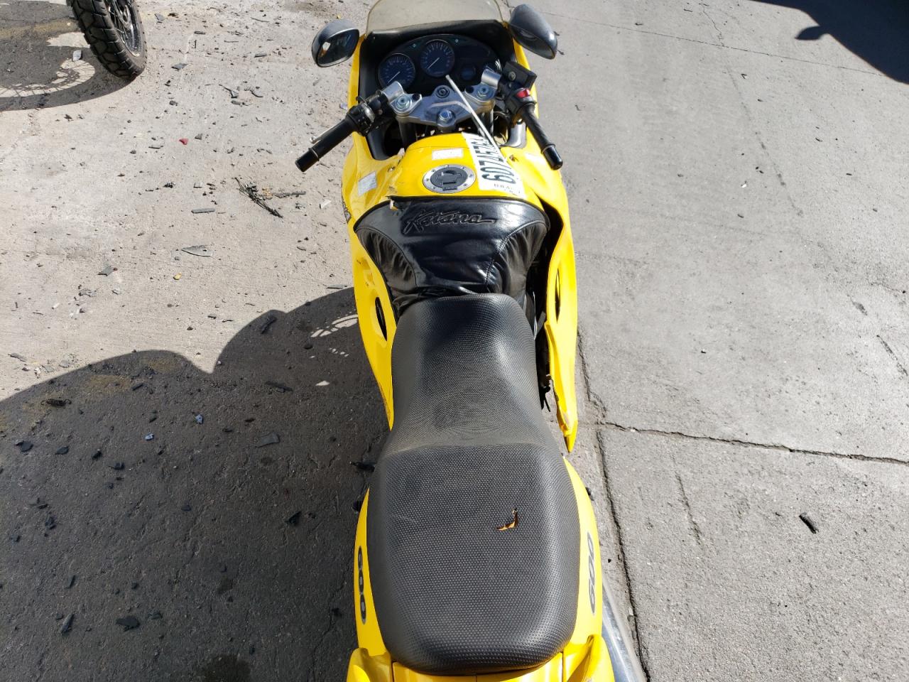 JS1GN79A512100602 2001 Suzuki Gsx600 F