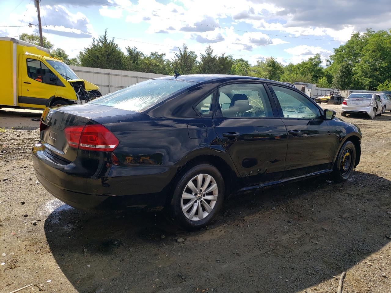 Lot #2862228464 2013 VOLKSWAGEN PASSAT S