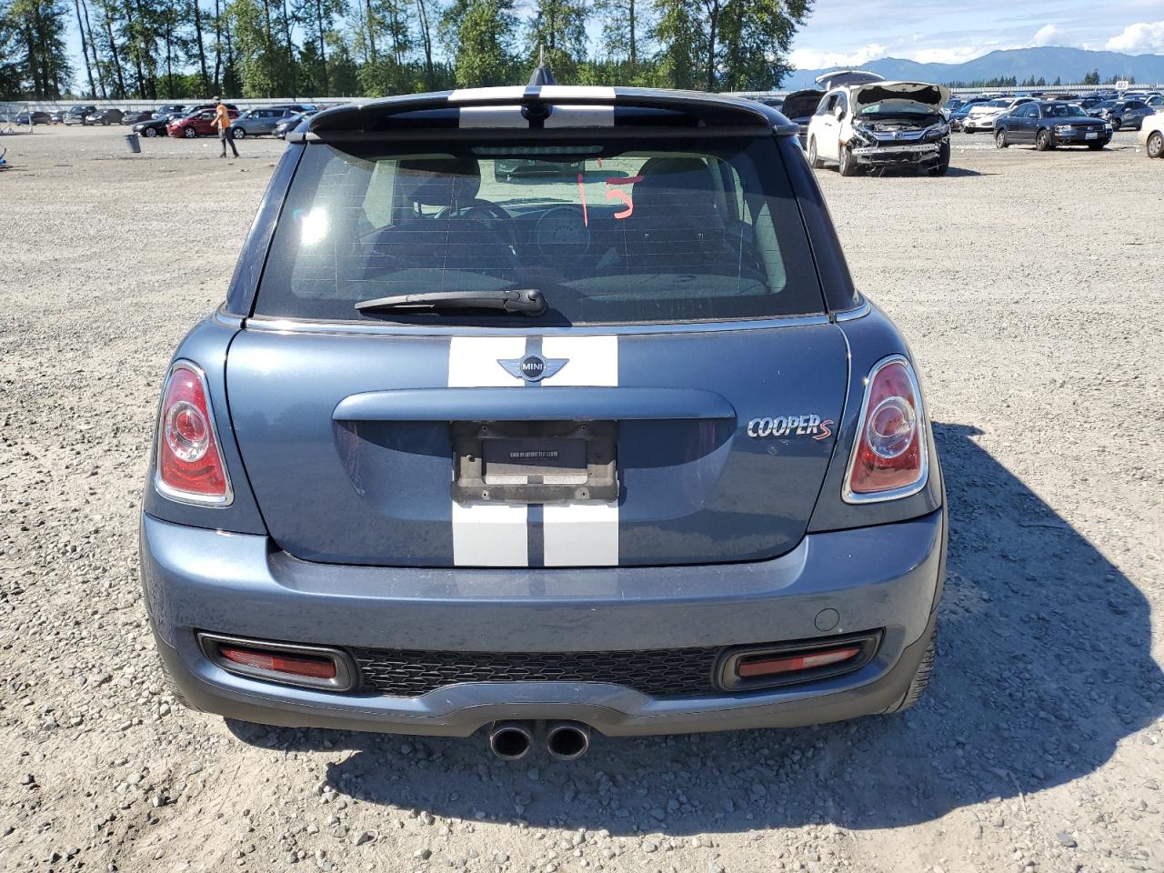 WMWSV3C57BTY20481 2011 Mini Cooper S