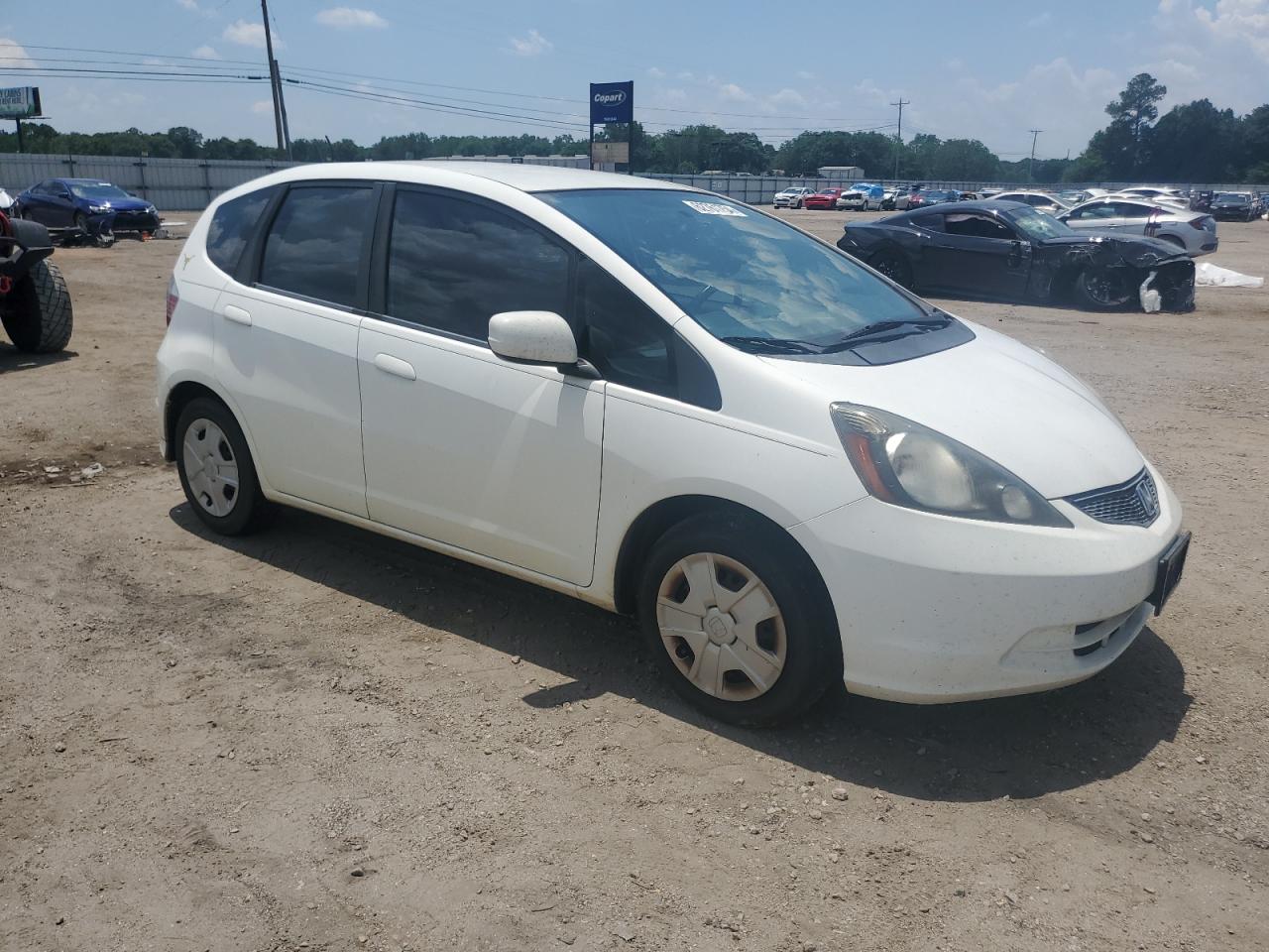 2013 Honda Fit vin: JHMGE8H34DC070651