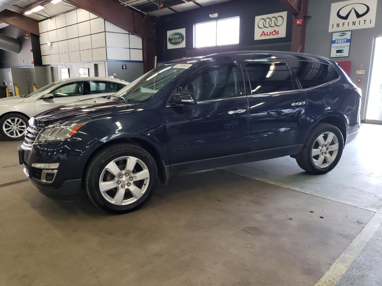 2017 Chevrolet Traverse Lt vin: 1GNKVGKD0HJ136659