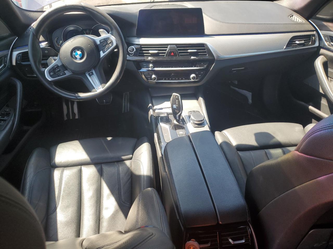 WBAJE7C53JWD49934 2018 BMW 540 Xi