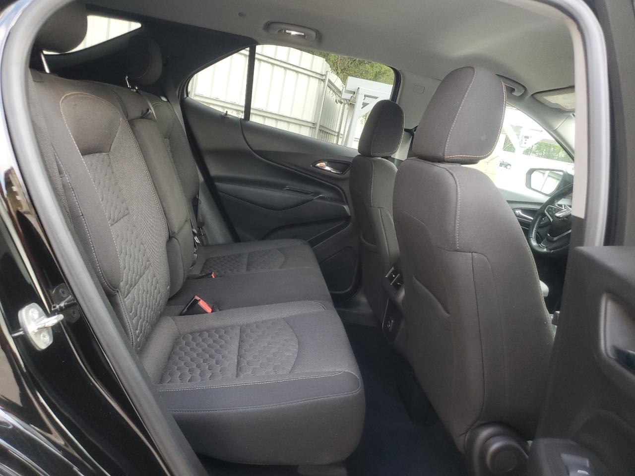 3GNAXUEV4KL296049 2019 Chevrolet Equinox Lt