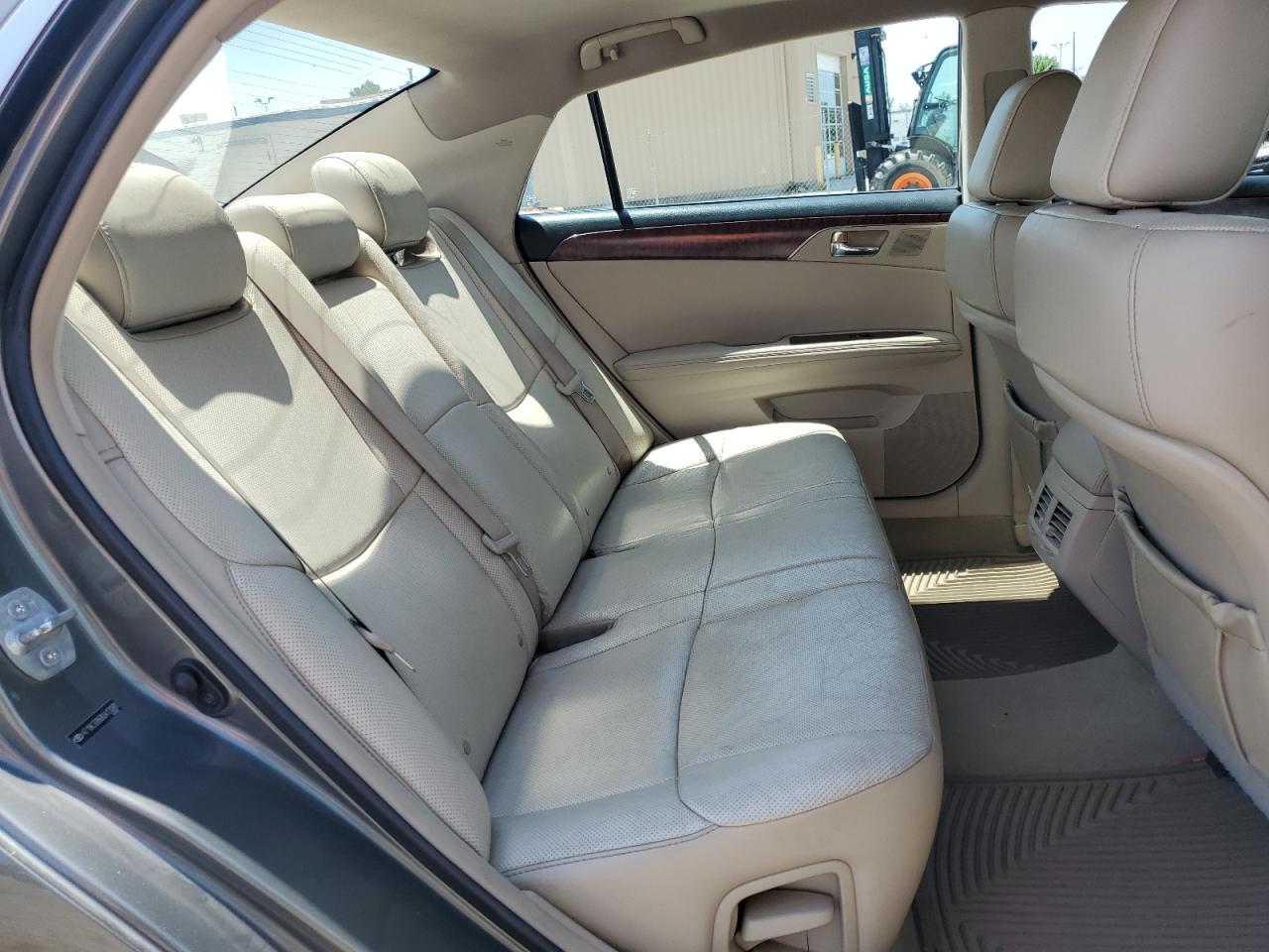 4T1BK3DB6BU413080 2011 Toyota Avalon Base