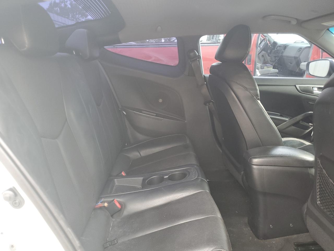 KMHTC6AE5DU095358 2013 Hyundai Veloster Turbo