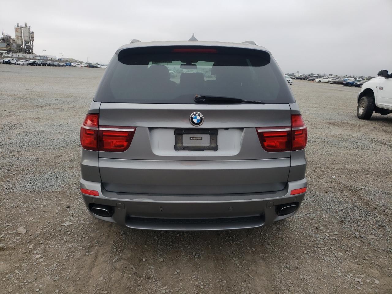 5UXZV8C55D0C16965 2013 BMW X5 xDrive50I