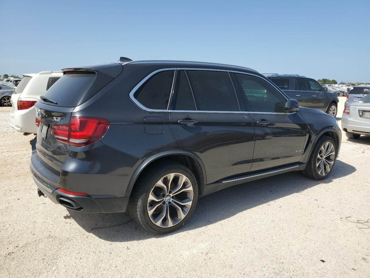 2014 BMW X5 xDrive50I vin: 5UXKR6C52E0J73615