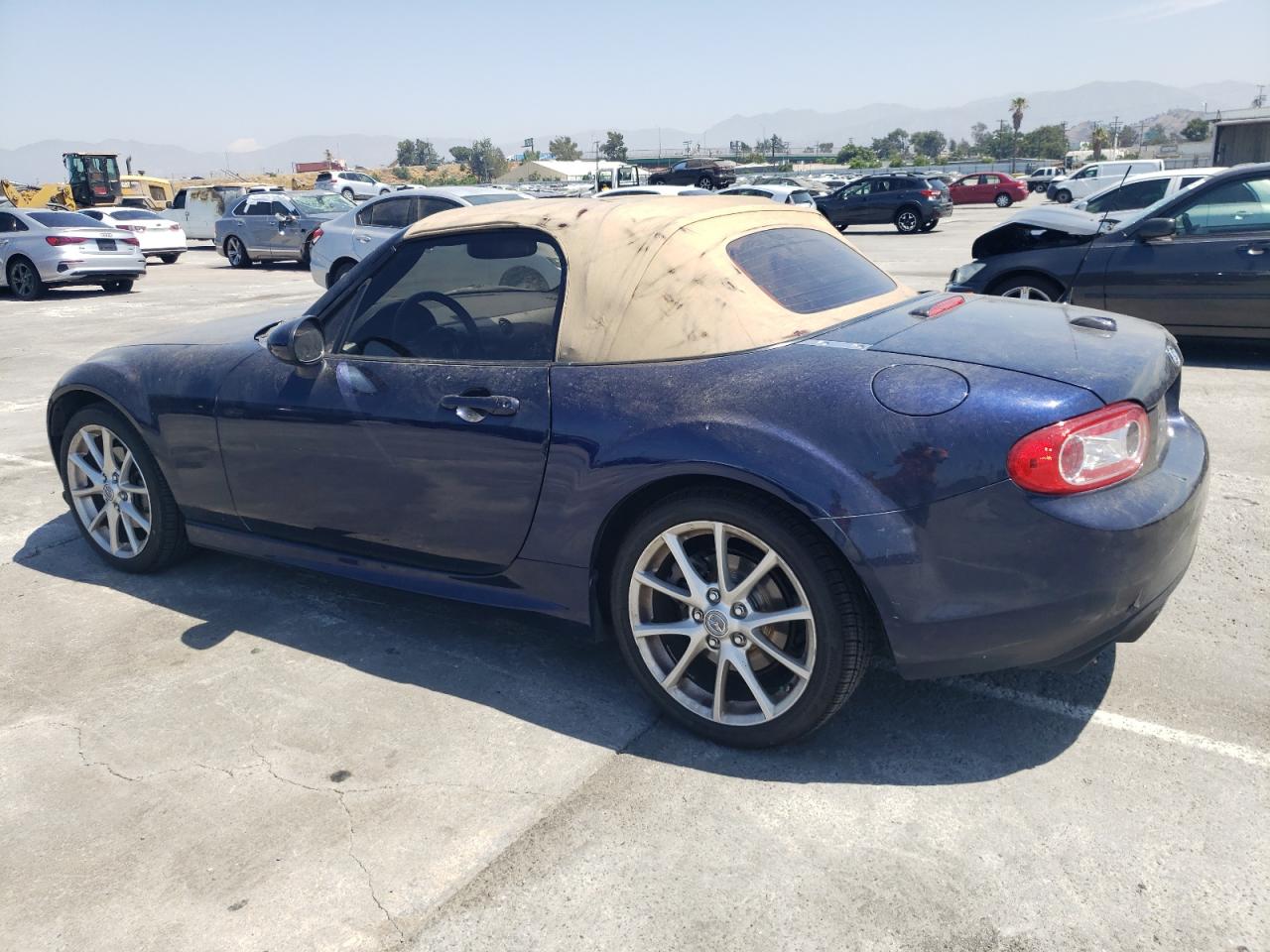 jm1nc2nfxb0214048 JM1NC2NFXB0214048 2011 Mazda Mx-5 Miata