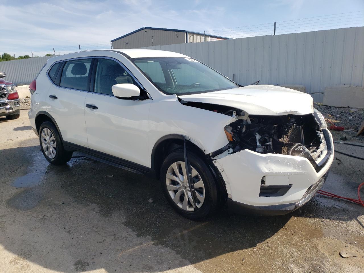 Lot #2679476238 2017 NISSAN ROGUE S