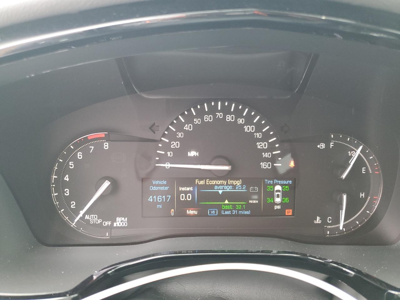 1GYKNBRS4HZ250806 2017 Cadillac Xt5 Luxury