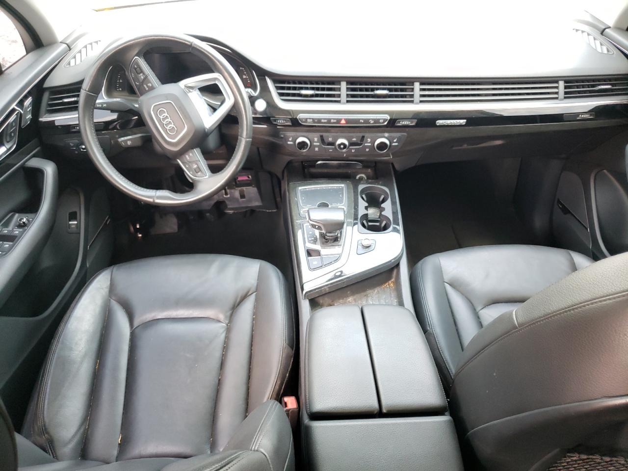 WA1LAAF71JD002896 2018 Audi Q7 Premium Plus