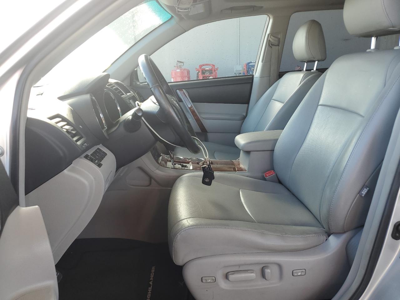 5TDYK3EH9CS070529 2012 Toyota Highlander Limited