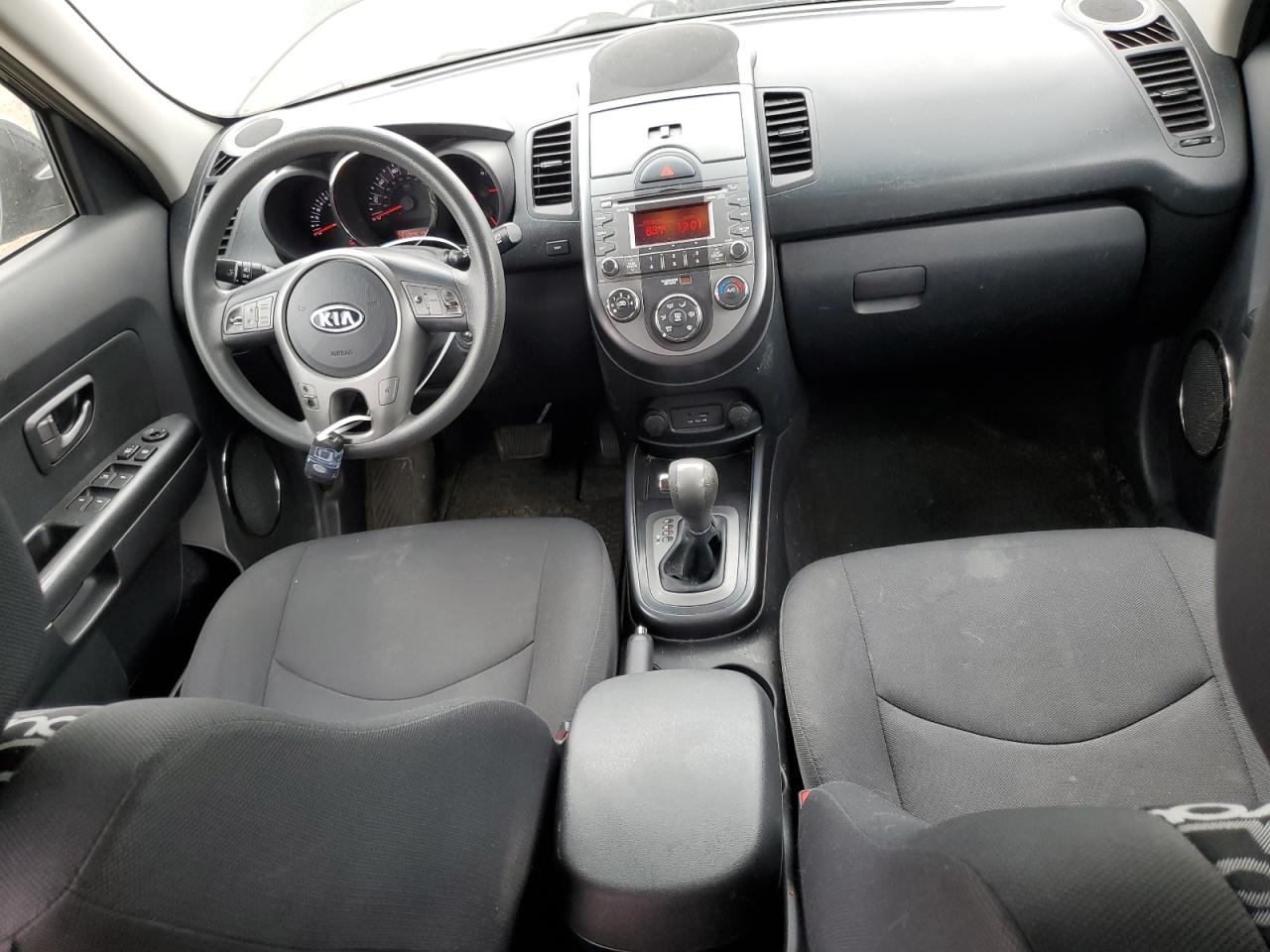 KNDJT2A21B7209894 2011 Kia Soul +