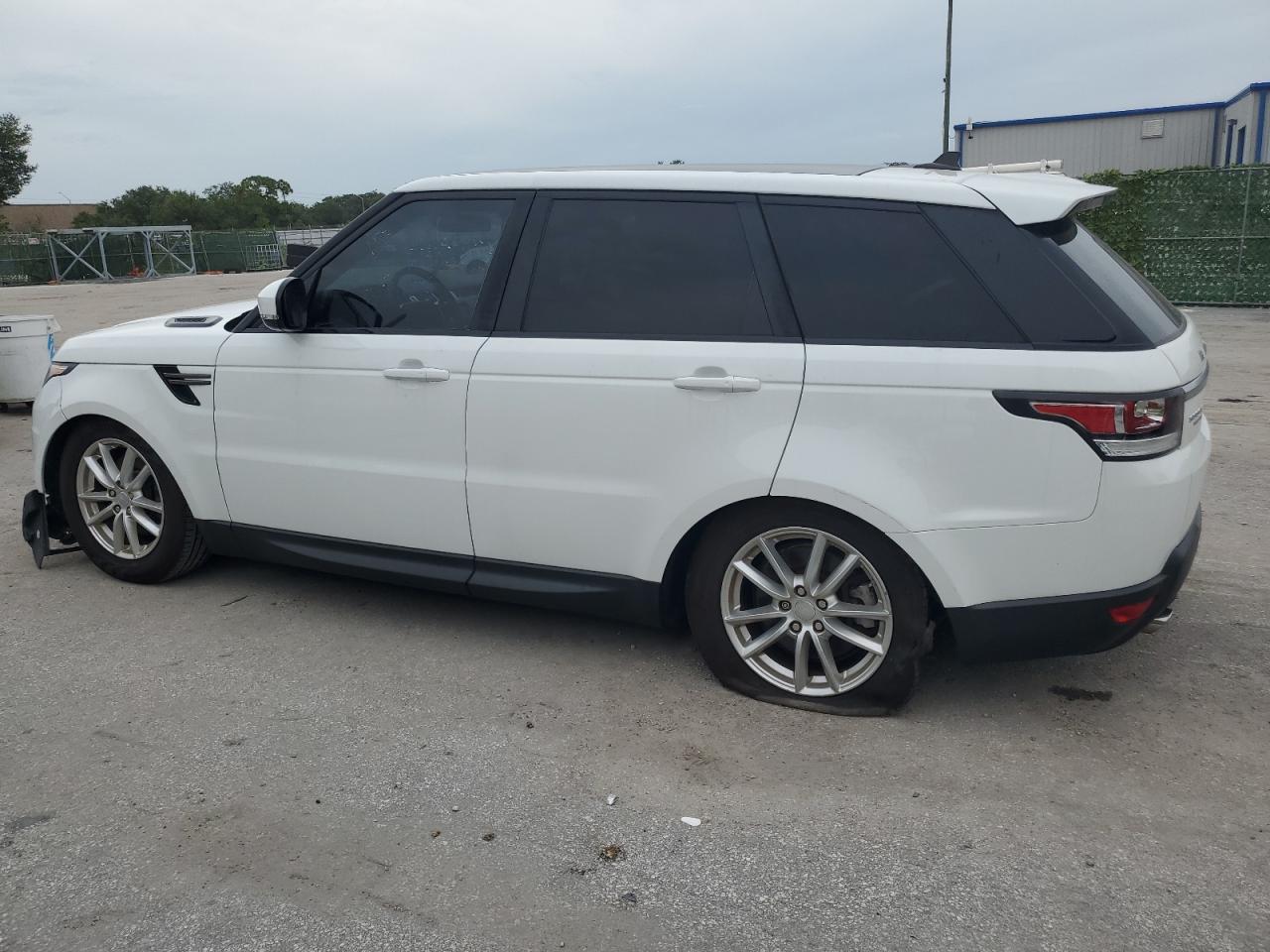 2016 Land Rover Range Rover Sport Se vin: SALWG2PF4GA110879