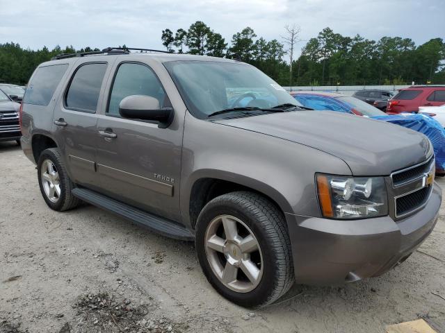 VIN 1GNSKBE00DR368419 2013 CHEVROLET TAHOE no.4