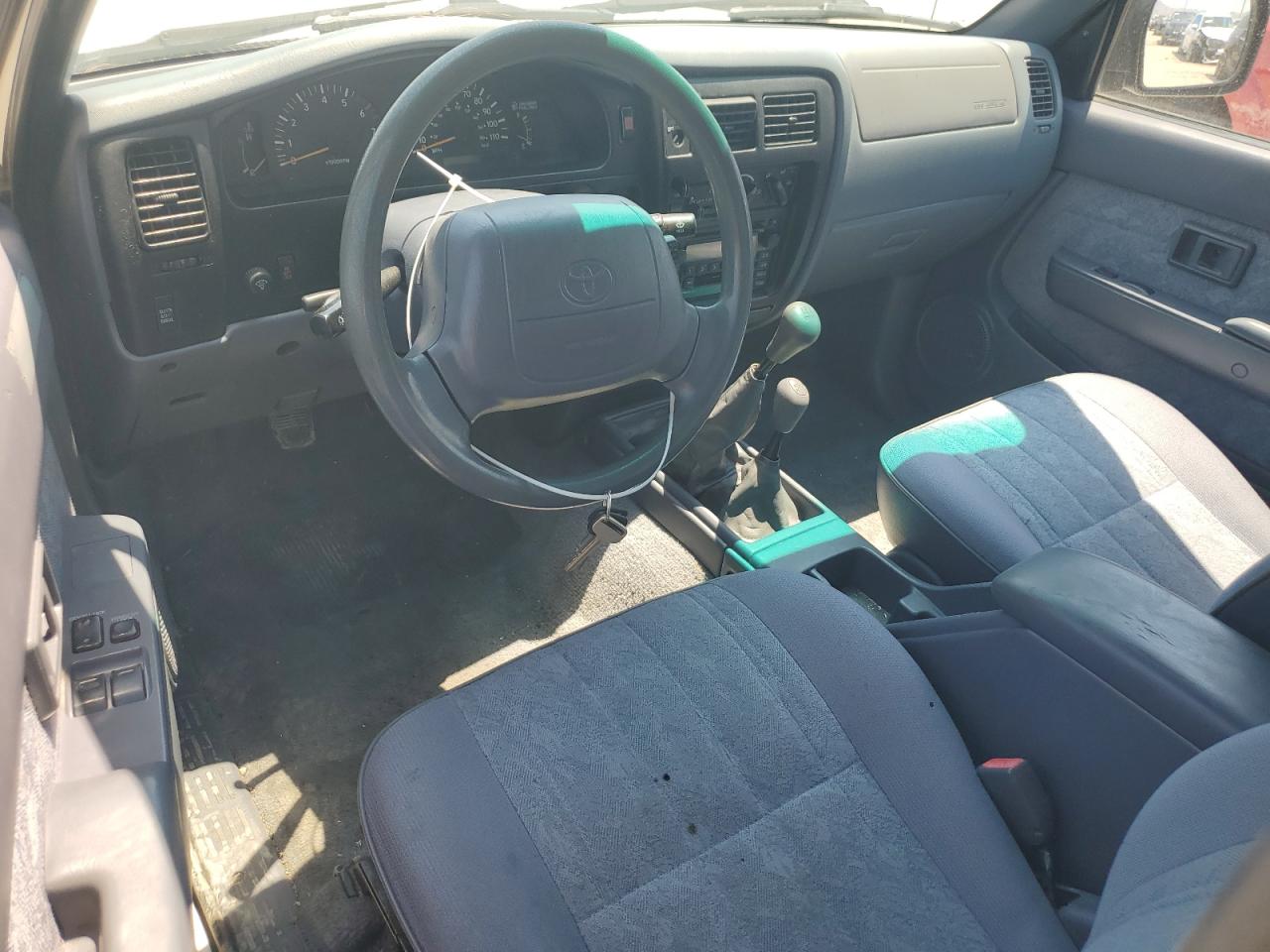 4TAWN72N3YZ681321 2000 Toyota Tacoma Xtracab