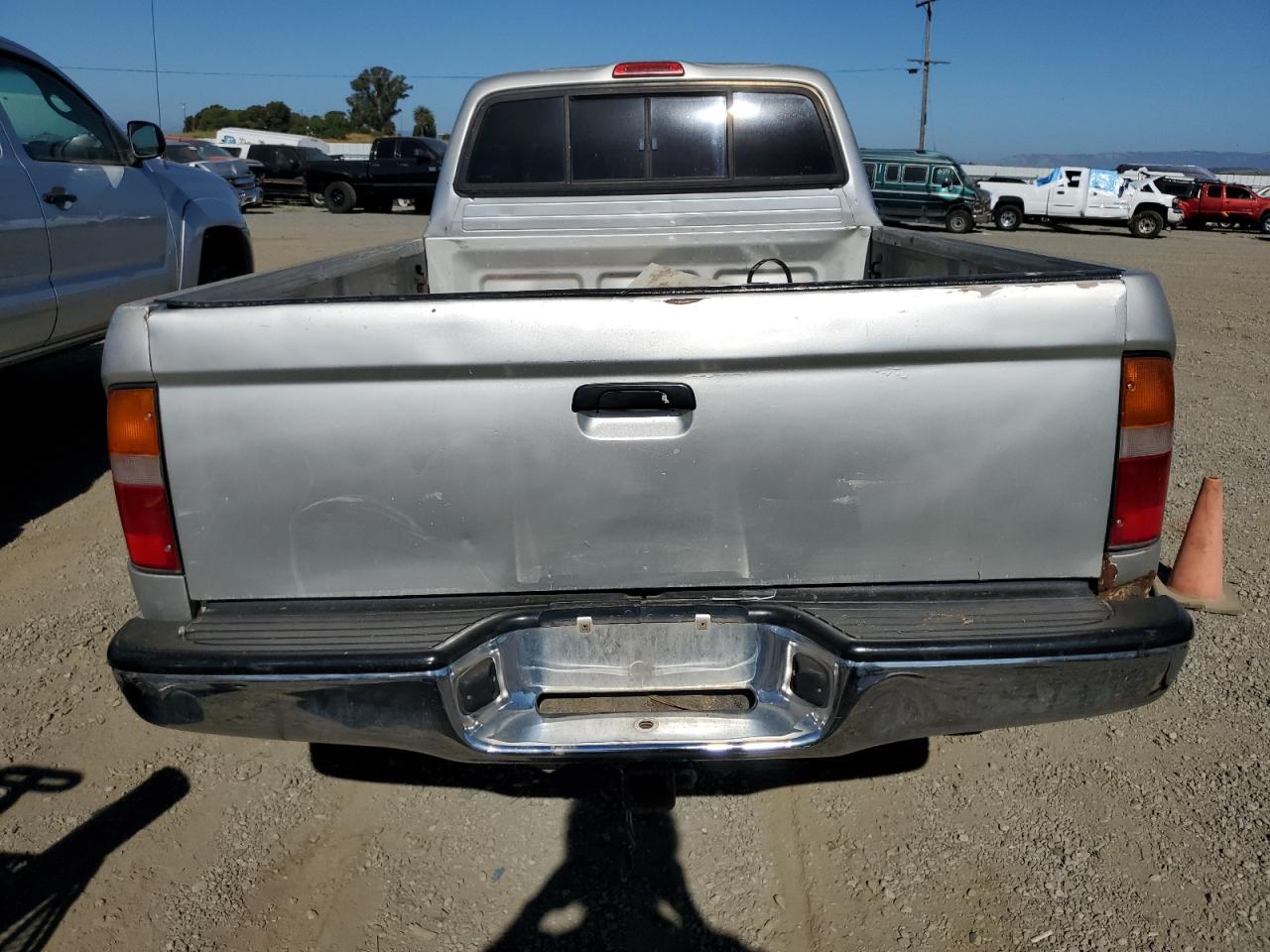 4TASN92N7YZ595939 2000 Toyota Tacoma Xtracab Prerunner