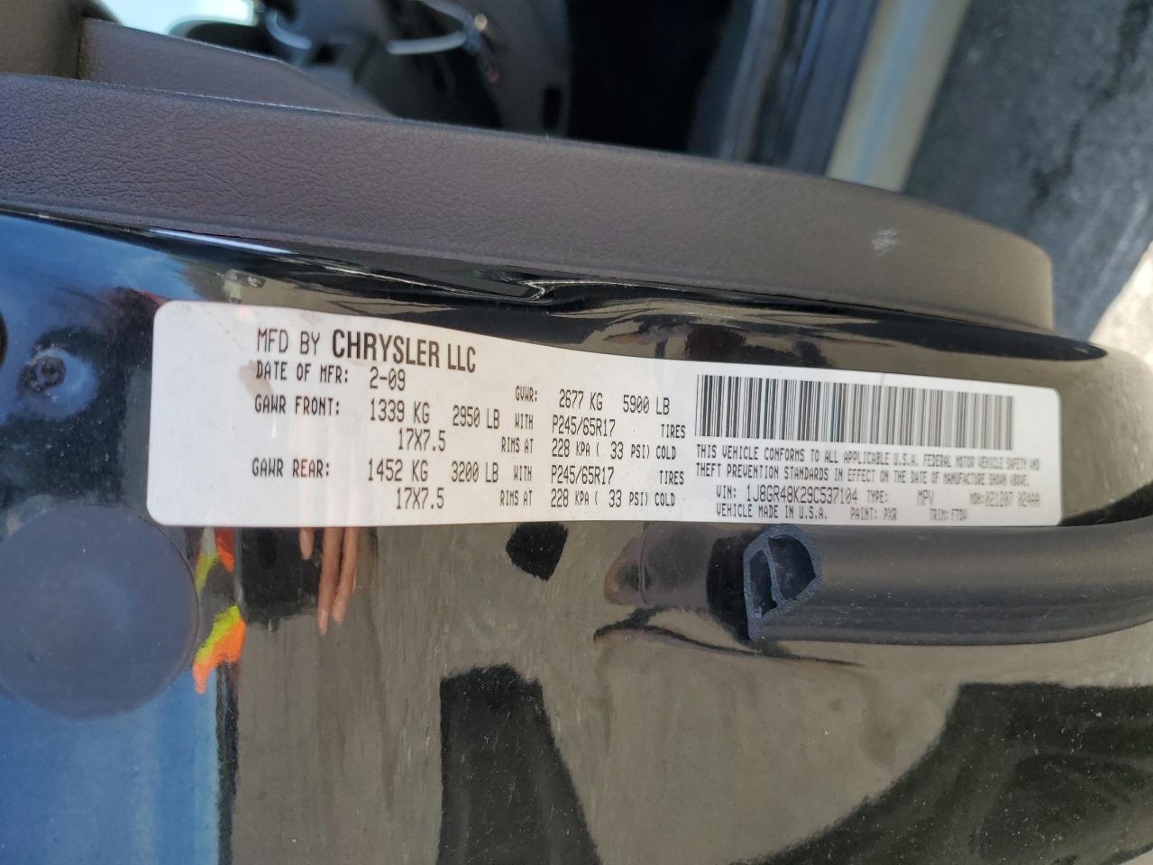 1J8GR48K29C537104 2009 Jeep Grand Cherokee Laredo