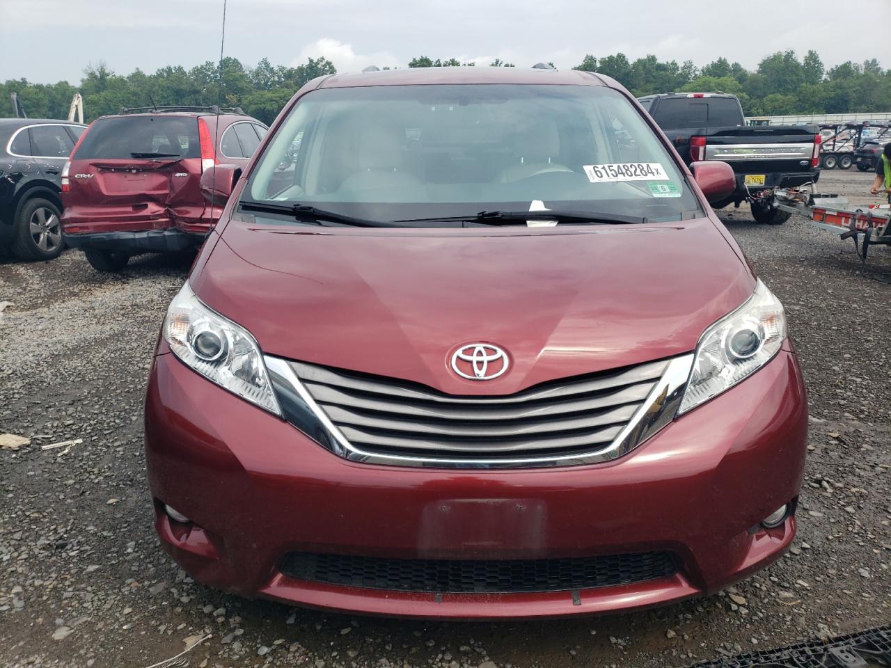 5TDYK3DC2BS041569 2011 Toyota Sienna Xle