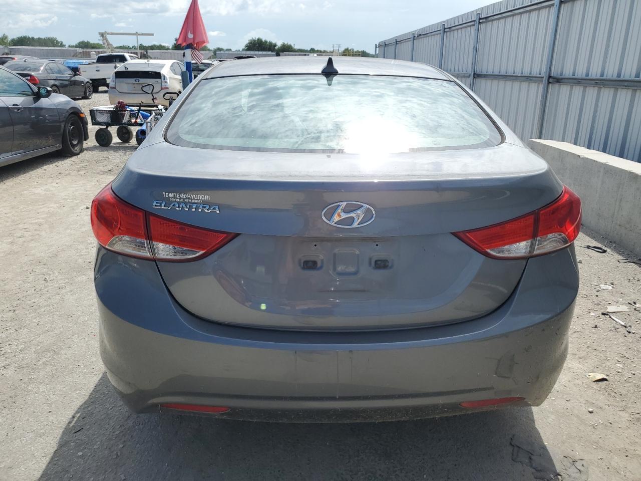 2013 Hyundai Elantra Gls vin: 5NPDH4AE8DH435157