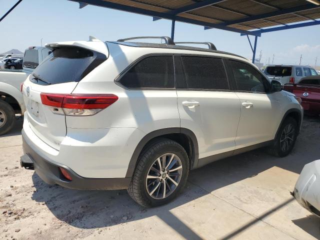 VIN 5TDKZRFHXKS567641 2019 Toyota Highlander, SE no.3