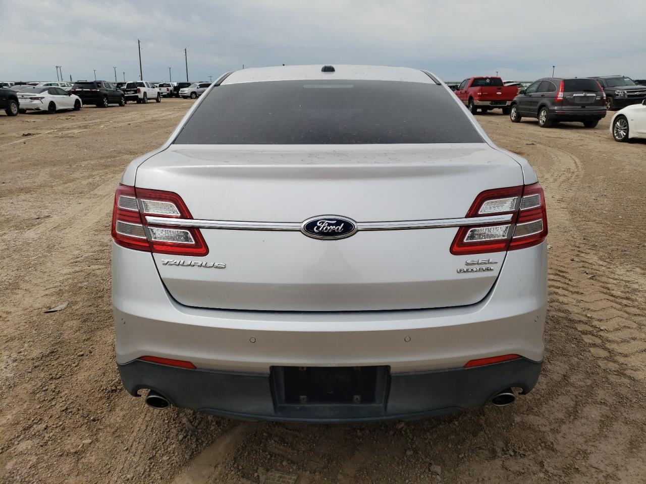 1FAHP2E8XDG105124 2013 Ford Taurus Sel